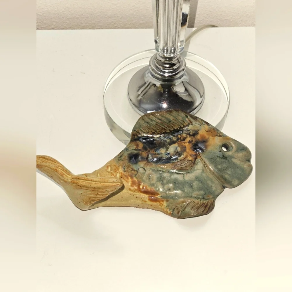 COLBY CERAMICS Ceramic Fish Wall Decor Fishtail Hook - Multicolor A+